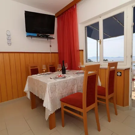 Marijana - Two Bedroom With Terrace And Sea View Marijana 1 * Prizba